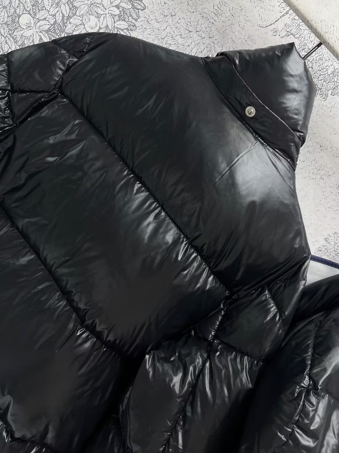 WDYW丨Designer Replica MONCL** Hooded Short Down Jacket