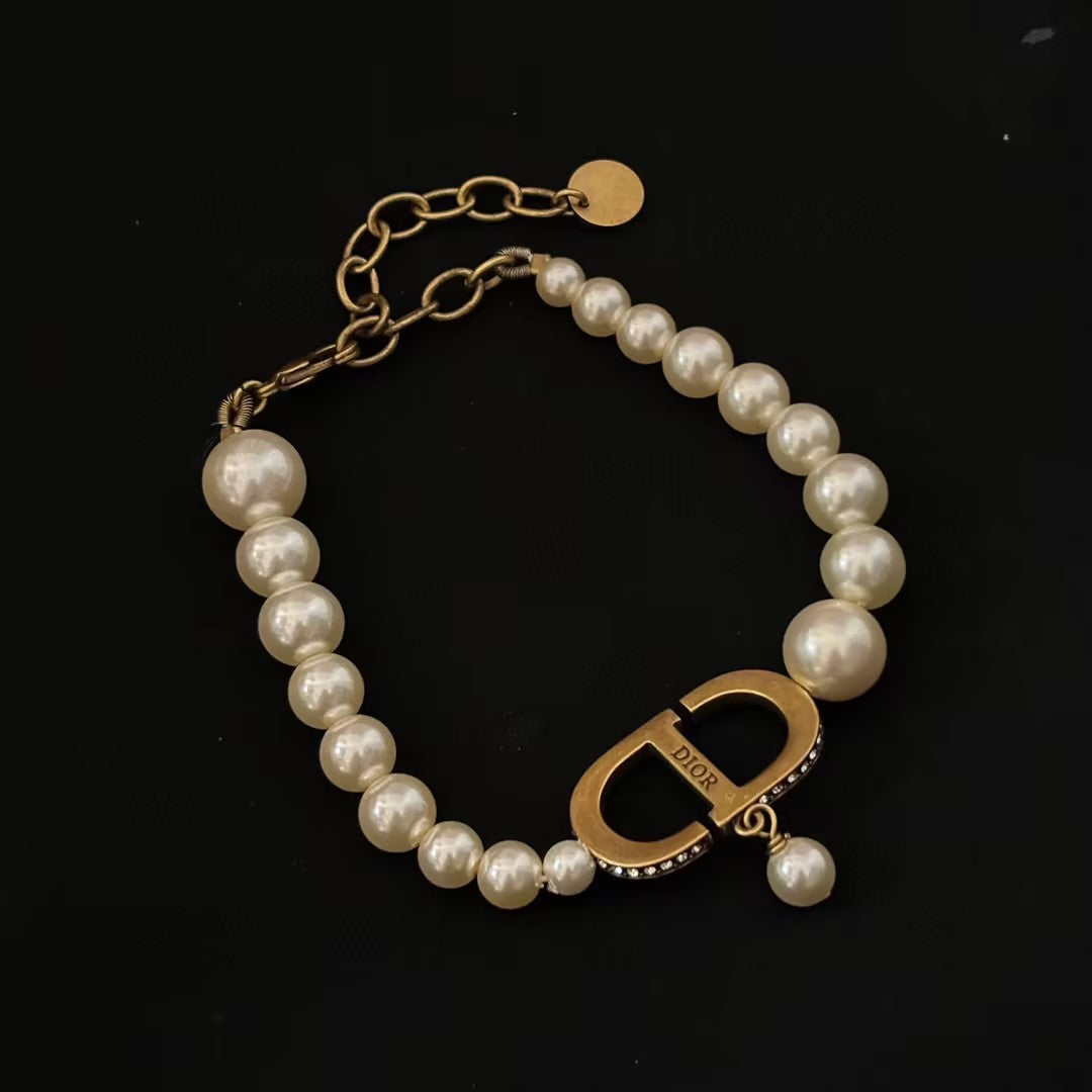 WDYW丨Designer Replica DI** Size Pearl Retro Full Diamond CD Buckle Bracelet